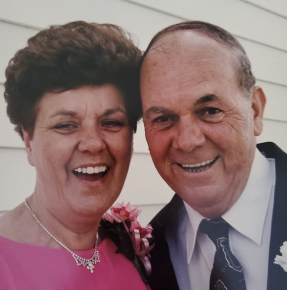 Meet your Posher, Ellen - Picture 1 of 1